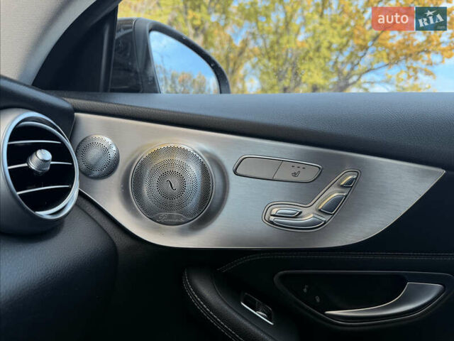 Черный Мерседес Ц-Класс, объемом двигателя 1.99 л и пробегом 127 тыс. км за 25800 $, фото 20 на Automoto.ua