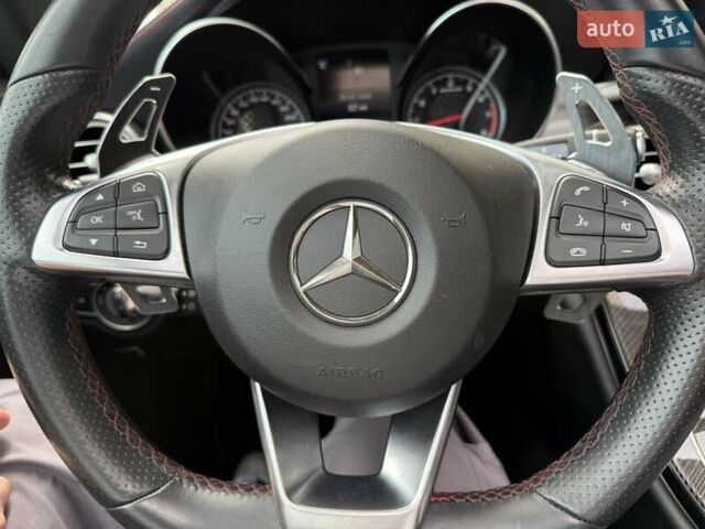 Черный Мерседес Ц-Класс, объемом двигателя 3 л и пробегом 55 тыс. км за 39333 $, фото 3 на Automoto.ua