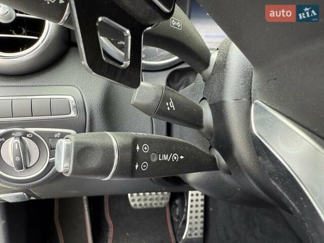 Черный Мерседес Ц-Класс, объемом двигателя 3 л и пробегом 55 тыс. км за 39333 $, фото 2 на Automoto.ua