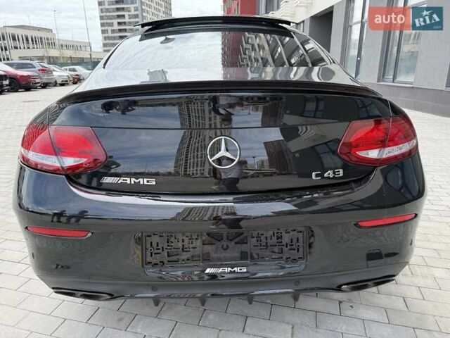 Черный Мерседес Ц-Класс, объемом двигателя 3 л и пробегом 55 тыс. км за 39333 $, фото 38 на Automoto.ua