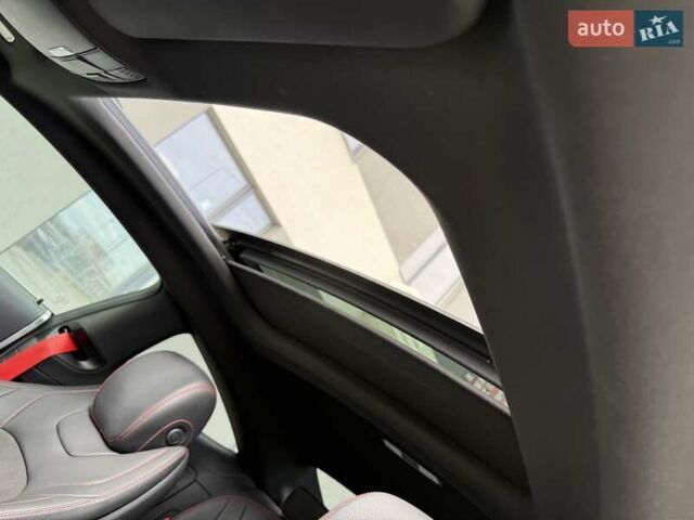 Черный Мерседес Ц-Класс, объемом двигателя 3 л и пробегом 55 тыс. км за 39333 $, фото 11 на Automoto.ua