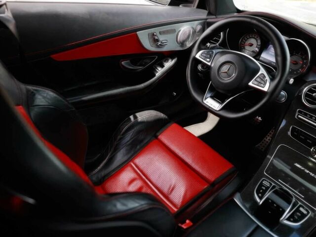 Черный Мерседес Ц-Класс, объемом двигателя 4 л и пробегом 36 тыс. км за 30000 $, фото 9 на Automoto.ua