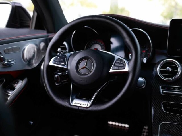 Черный Мерседес Ц-Класс, объемом двигателя 4 л и пробегом 36 тыс. км за 30000 $, фото 10 на Automoto.ua