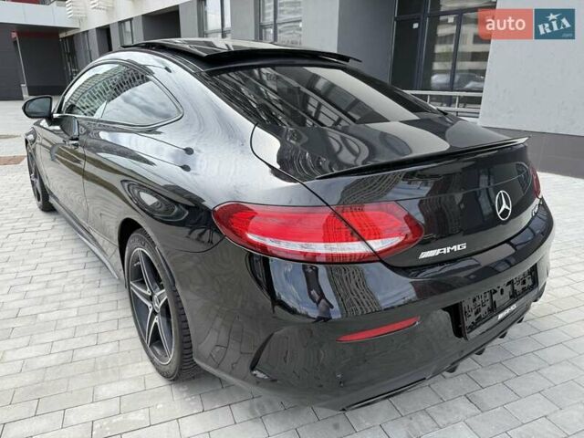Черный Мерседес Ц-Класс, объемом двигателя 3 л и пробегом 55 тыс. км за 39333 $, фото 40 на Automoto.ua