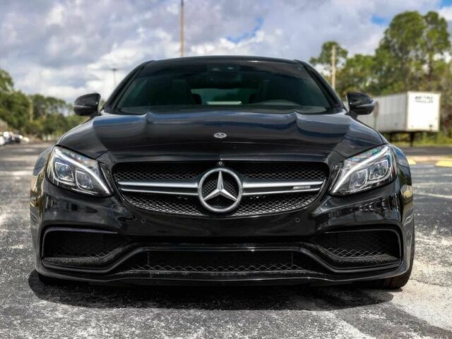 Черный Мерседес Ц-Класс, объемом двигателя 4 л и пробегом 36 тыс. км за 30000 $, фото 1 на Automoto.ua