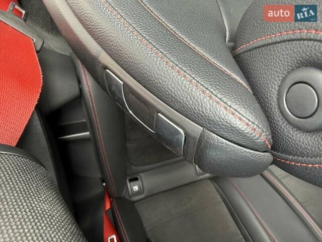 Черный Мерседес Ц-Класс, объемом двигателя 3 л и пробегом 55 тыс. км за 39333 $, фото 13 на Automoto.ua