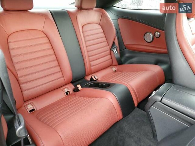 Черный Мерседес Ц-Класс, объемом двигателя 1.99 л и пробегом 39 тыс. км за 5000 $, фото 9 на Automoto.ua