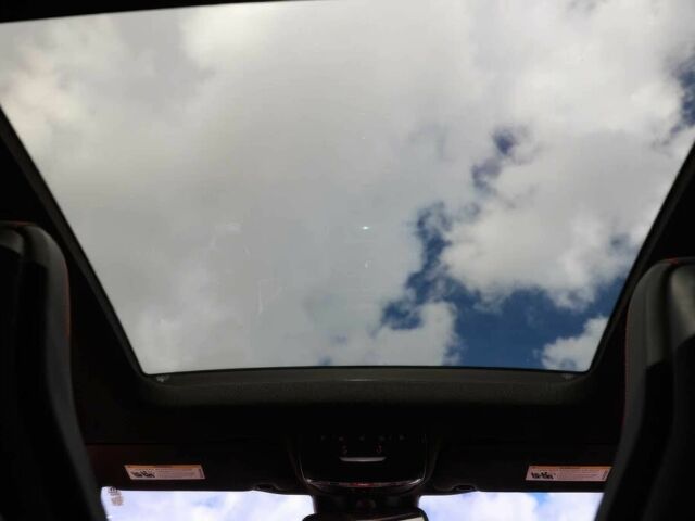 Черный Мерседес Ц-Класс, объемом двигателя 4 л и пробегом 36 тыс. км за 30000 $, фото 18 на Automoto.ua