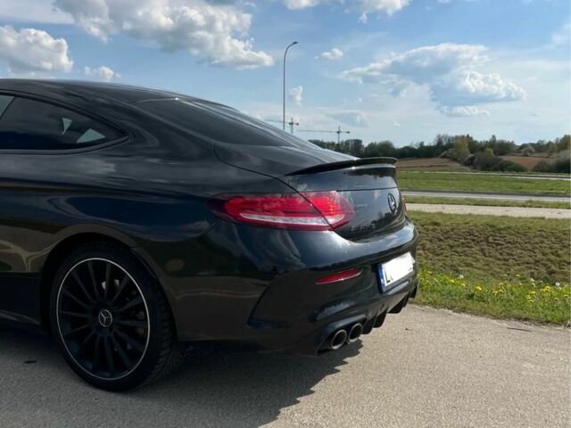 Чорний Мерседес Ц-Клас, об'ємом двигуна 0 л та пробігом 35 тис. км за 20000 $, фото 3 на Automoto.ua