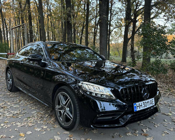 Мерседес Ц-Класс 2019 в Одессе на Automoto.ua Черный Мерседес Ц-Класс, объемом двигателя 1.99 л и пробегом 65 тыс. км за 33900 $, фото 2 на Automoto.ua