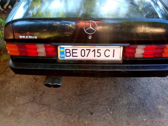 Чорний Мерседес Ц-Клас, об'ємом двигуна 2 л та пробігом 0 тис. км за 1500 $, фото 3 на Automoto.ua