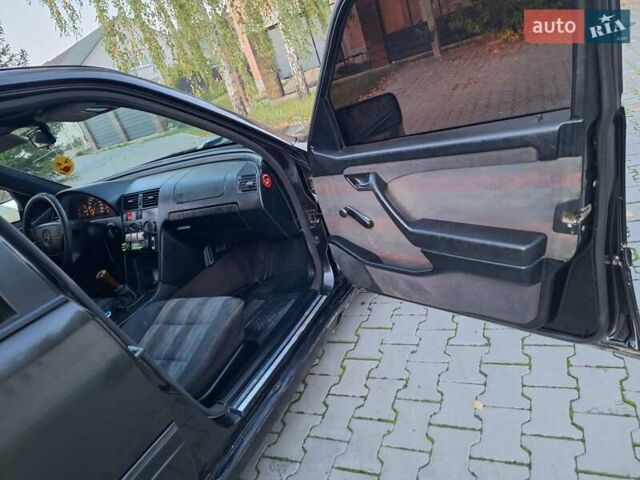 Чорний Мерседес Ц-Клас, об'ємом двигуна 1.8 л та пробігом 293 тис. км за 1550 $, фото 25 на Automoto.ua