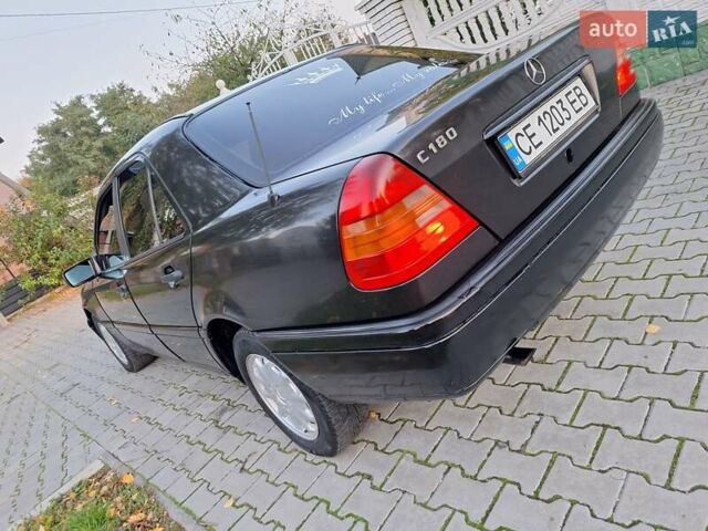 Чорний Мерседес Ц-Клас, об'ємом двигуна 1.8 л та пробігом 293 тис. км за 1550 $, фото 9 на Automoto.ua