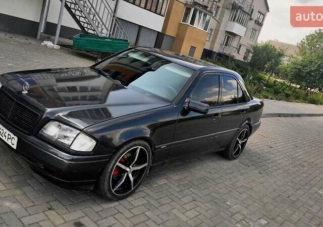 Чорний Мерседес Ц-Клас, об'ємом двигуна 2.8 л та пробігом 490 тис. км за 6000 $, фото 2 на Automoto.ua