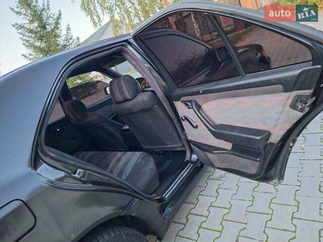 Чорний Мерседес Ц-Клас, об'ємом двигуна 1.8 л та пробігом 293 тис. км за 1550 $, фото 24 на Automoto.ua