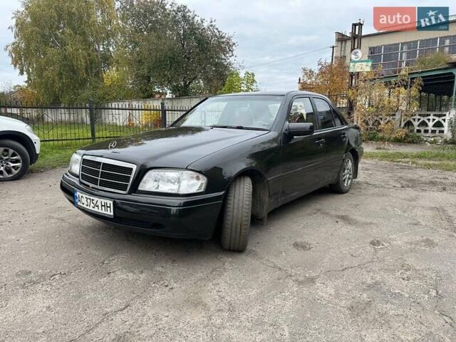 Мерседес Ц-Класс 1994 в Ковель на Automoto.ua Черный Мерседес Ц-Класс, объемом двигателя 1.8 л и пробегом 400 тыс. км за 2500 $, фото 5 на Automoto.ua