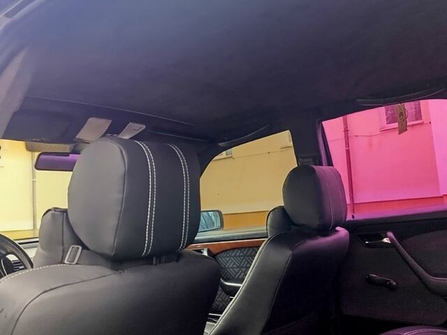 Черный Мерседес Ц-Класс, объемом двигателя 2.2 л и пробегом 244 тыс. км за 3700 $, фото 8 на Automoto.ua