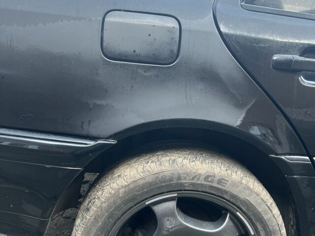 Чорний Мерседес Ц-Клас, об'ємом двигуна 1.8 л та пробігом 240 тис. км за 3600 $, фото 18 на Automoto.ua