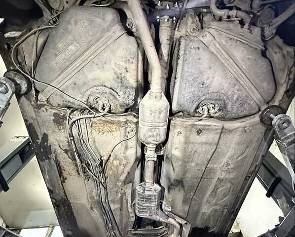 Черный Мерседес Ц-Класс, объемом двигателя 2 л и пробегом 600 тыс. км за 3261 $, фото 4 на Automoto.ua