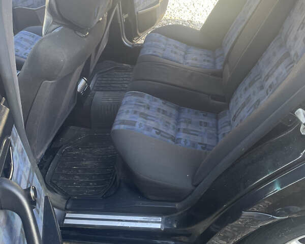 Чорний Мерседес Ц-Клас, об'ємом двигуна 1.8 л та пробігом 350 тис. км за 3000 $, фото 6 на Automoto.ua