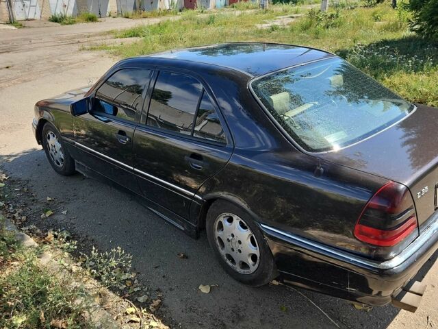 Мерседес Ц-Клас 1996 у Харкові на Automoto.ua Чорний Мерседес Ц-Клас, об'ємом двигуна 2.3 л та пробігом 427 тис. км за 3200 $, фото 3 на Automoto.ua