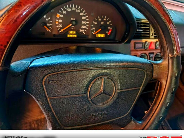Чорний Мерседес Ц-Клас, об'ємом двигуна 2 л та пробігом 0 тис. км за 2600 $, фото 9 на Automoto.ua