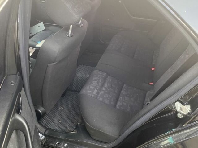 Чорний Мерседес Ц-Клас, об'ємом двигуна 2.8 л та пробігом 280 тис. км за 2500 $, фото 5 на Automoto.ua