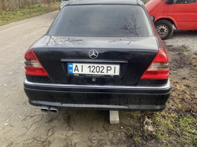 Чорний Мерседес Ц-Клас, об'ємом двигуна 2.8 л та пробігом 280 тис. км за 2500 $, фото 2 на Automoto.ua