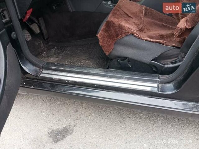 Черный Мерседес Ц-Класс, объемом двигателя 1.8 л и пробегом 351 тыс. км за 3137 $, фото 24 на Automoto.ua