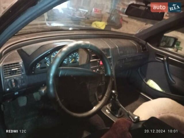 Черный Мерседес Ц-Класс, объемом двигателя 1.8 л и пробегом 351 тыс. км за 3137 $, фото 2 на Automoto.ua