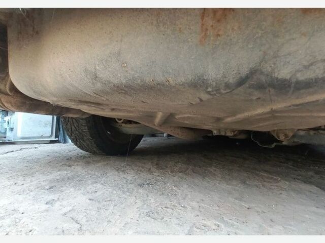 Чорний Мерседес Ц-Клас, об'ємом двигуна 0 л та пробігом 200 тис. км за 1300 $, фото 5 на Automoto.ua