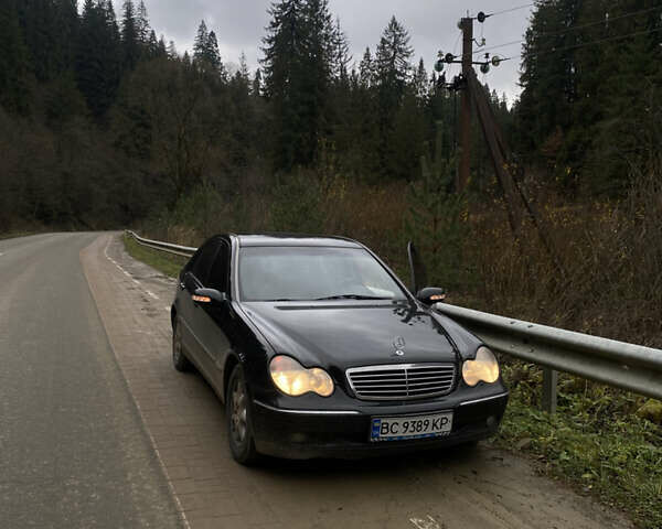 Чорний Мерседес Ц-Клас, об'ємом двигуна 2 л та пробігом 300 тис. км за 3500 $, фото 10 на Automoto.ua