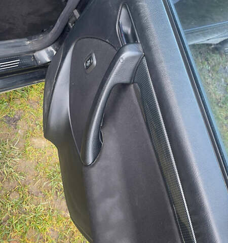 Чорний Мерседес Ц-Клас, об'ємом двигуна 2 л та пробігом 260 тис. км за 2598 $, фото 14 на Automoto.ua