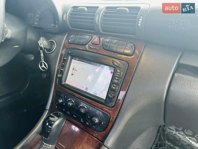 Черный Мерседес Ц-Класс, объемом двигателя 2 л и пробегом 475 тыс. км за 5800 $, фото 16 на Automoto.ua