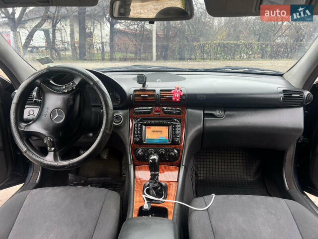 Чорний Мерседес Ц-Клас, об'ємом двигуна 2.15 л та пробігом 430 тис. км за 3650 $, фото 13 на Automoto.ua