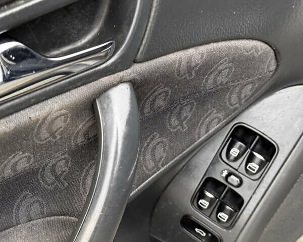 Мерседес Ц-Класс 2001 в Тернополе на Automoto.ua Черный Мерседес Ц-Класс, объемом двигателя 2 л и пробегом 250 тыс. км за 2400 $, фото 12 на Automoto.ua