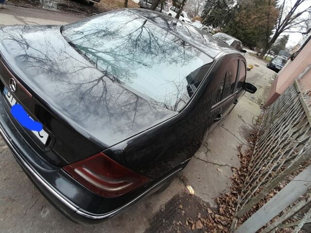 Черный Мерседес Ц-Класс, объемом двигателя 0 л и пробегом 400 тыс. км за 4200 $, фото 6 на Automoto.ua