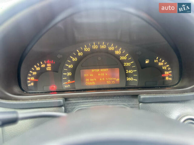 Чорний Мерседес Ц-Клас, об'ємом двигуна 2.15 л та пробігом 430 тис. км за 3650 $, фото 19 на Automoto.ua