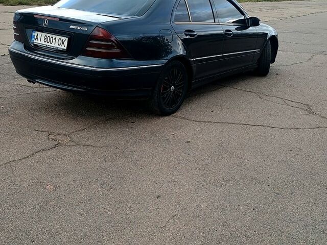 Черный Мерседес Ц-Класс, объемом двигателя 2 л и пробегом 312 тыс. км за 5500 $, фото 2 на Automoto.ua