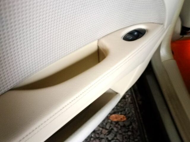 Черный Мерседес Ц-Класс, объемом двигателя 2.1 л и пробегом 412 тыс. км за 6600 $, фото 9 на Automoto.ua