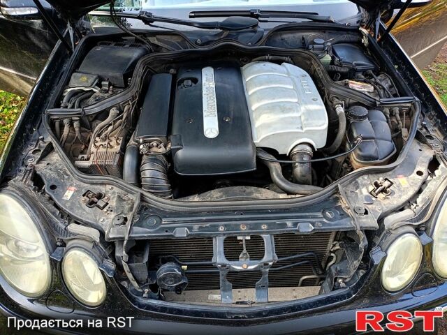 Черный Мерседес Ц-Класс, объемом двигателя 2.1 л и пробегом 412 тыс. км за 6600 $, фото 6 на Automoto.ua