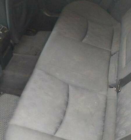 Чорний Мерседес Ц-Клас, об'ємом двигуна 2 л та пробігом 500 тис. км за 4500 $, фото 3 на Automoto.ua