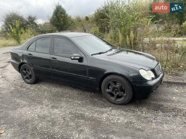 Чорний Мерседес Ц-Клас, об'ємом двигуна 2 л та пробігом 285 тис. км за 3650 $, фото 1 на Automoto.ua