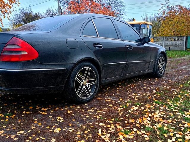 Черный Мерседес Ц-Класс, объемом двигателя 2.1 л и пробегом 412 тыс. км за 6600 $, фото 3 на Automoto.ua