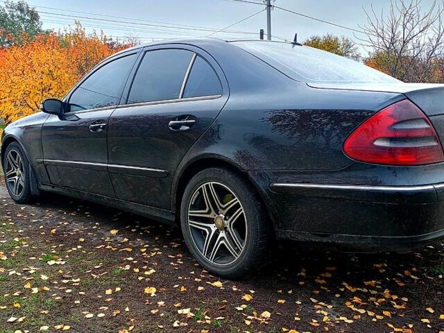 Черный Мерседес Ц-Класс, объемом двигателя 2.1 л и пробегом 412 тыс. км за 6600 $, фото 4 на Automoto.ua