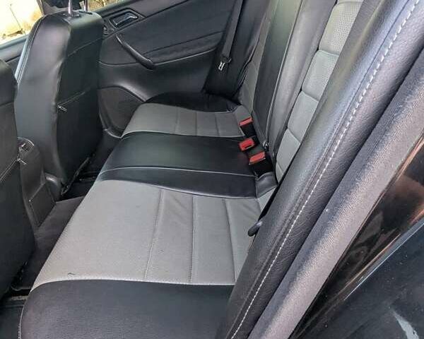 Чорний Мерседес Ц-Клас, об'ємом двигуна 2 л та пробігом 330 тис. км за 6000 $, фото 5 на Automoto.ua