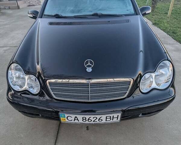 Чорний Мерседес Ц-Клас, об'ємом двигуна 2 л та пробігом 330 тис. км за 6000 $, фото 9 на Automoto.ua