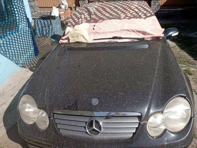 Черный Мерседес Ц-Класс, объемом двигателя 2 л и пробегом 350 тыс. км за 1000 $, фото 6 на Automoto.ua