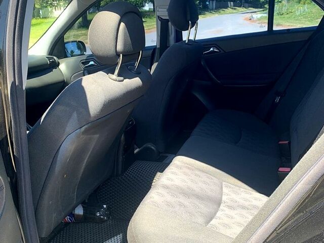 Черный Мерседес Ц-Класс, объемом двигателя 1.8 л и пробегом 240 тыс. км за 5500 $, фото 8 на Automoto.ua