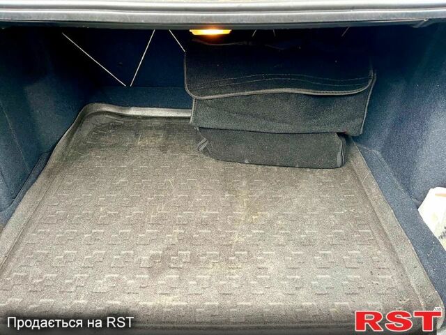 Чорний Мерседес Ц-Клас, об'ємом двигуна 1.8 л та пробігом 287 тис. км за 4300 $, фото 10 на Automoto.ua